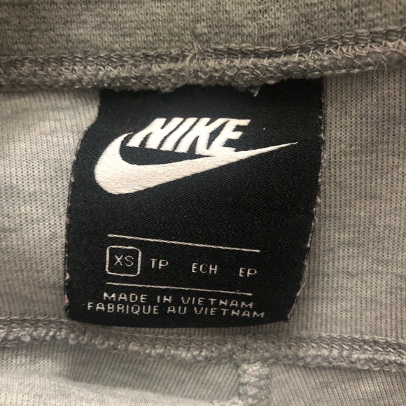 Nike Tech Fleece Joggers - Picture 3 of 3